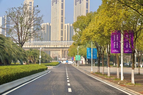 2022武漢工商學(xué)院自考本科助學(xué)班招生彩頁